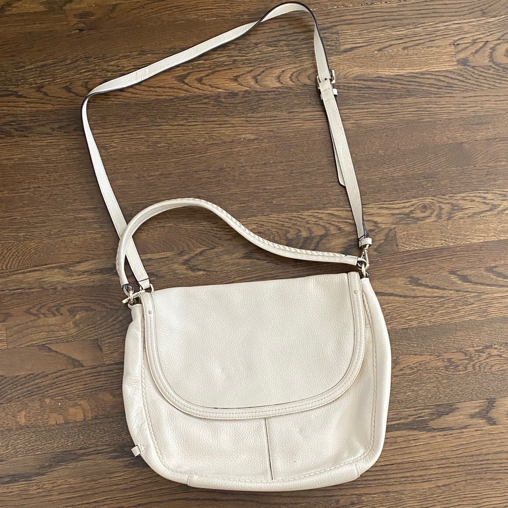Elegant Cream Shoulder Bag